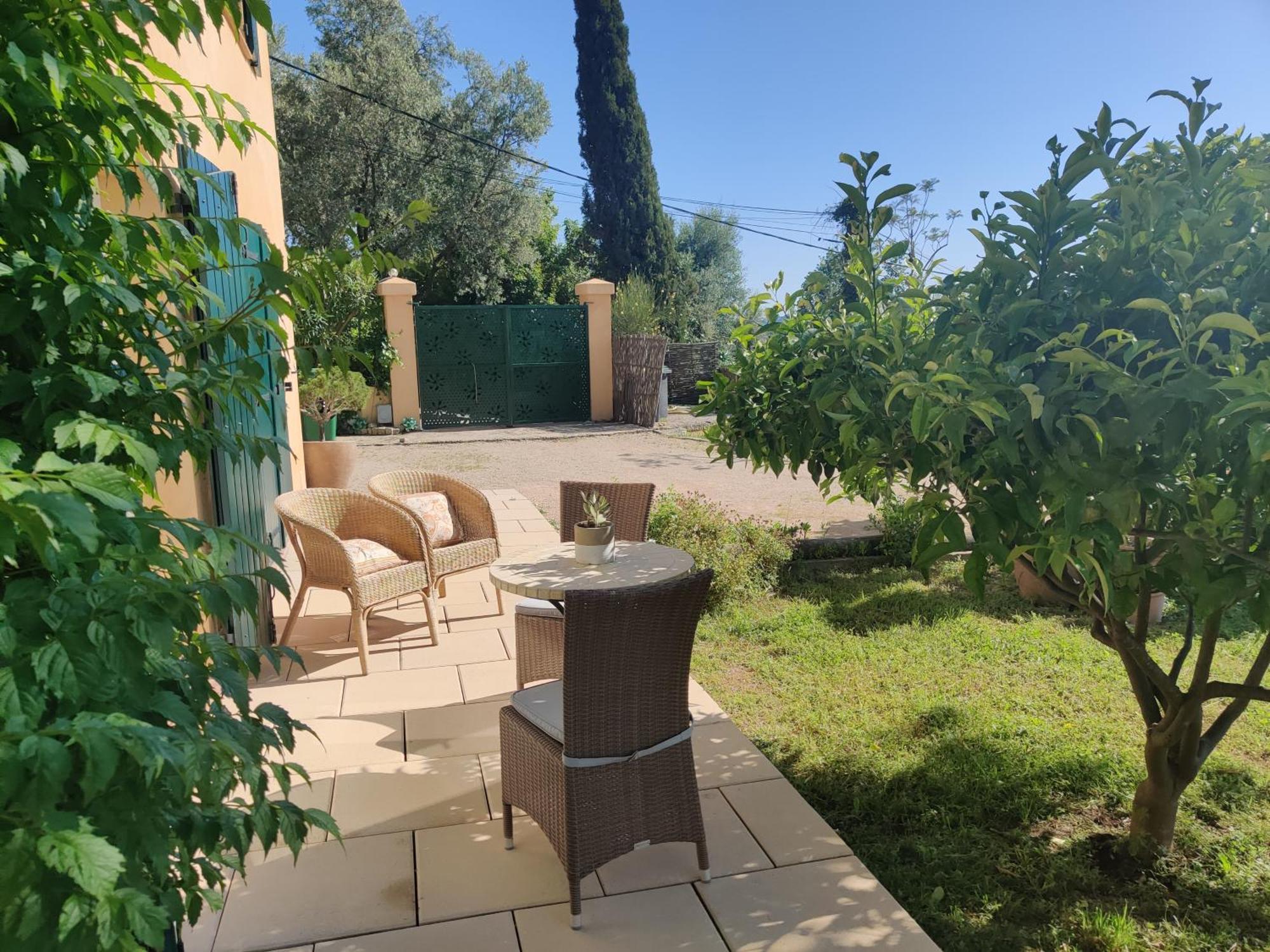 Les Collines De St Paul Bed and Breakfast Σαιν-Πολ-ντε-Βανς Εξωτερικό φωτογραφία